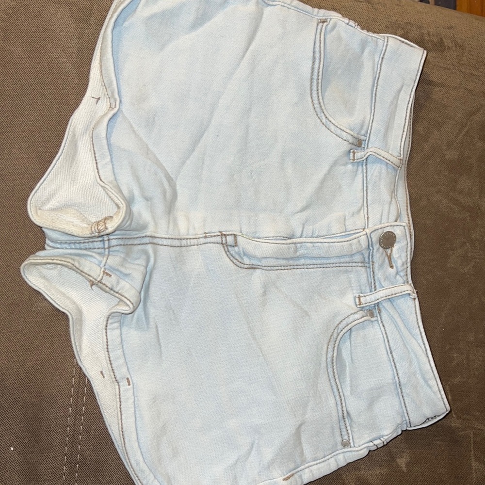 Women’s Bullhead denim co shorts!